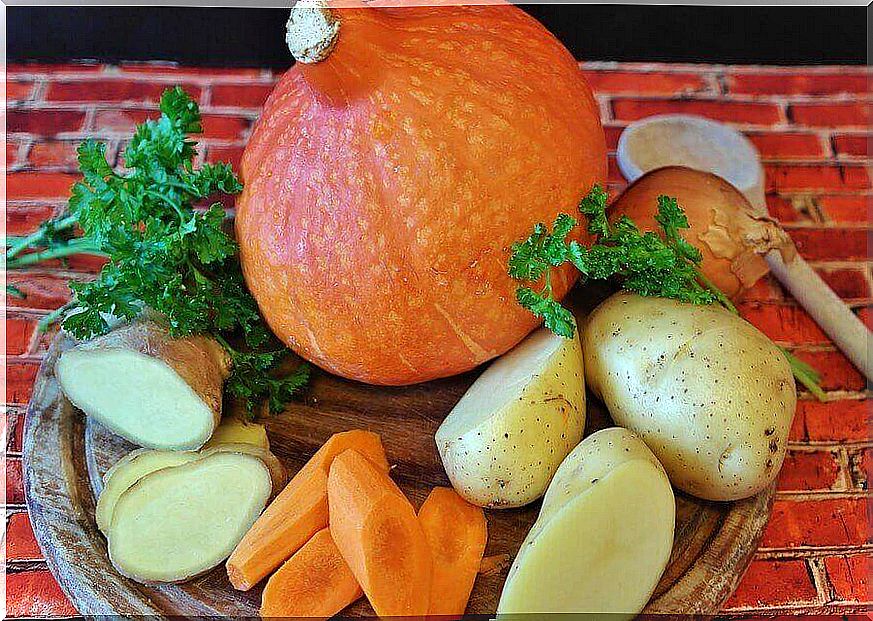 4 recipes with carrots for children: Root vegetables and a pumpkin.