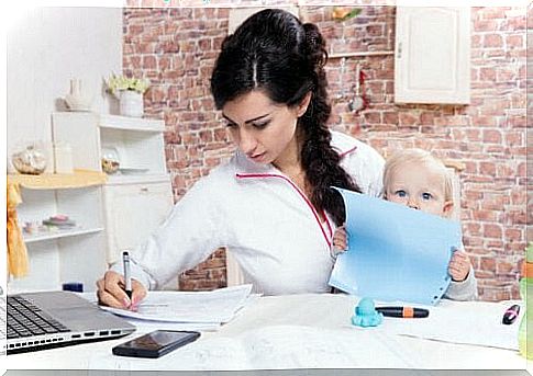 to be a mother and study at the same time