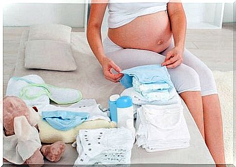 How many things should you buy for your newborn baby?