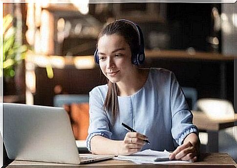 Woman studying in front of her computer 