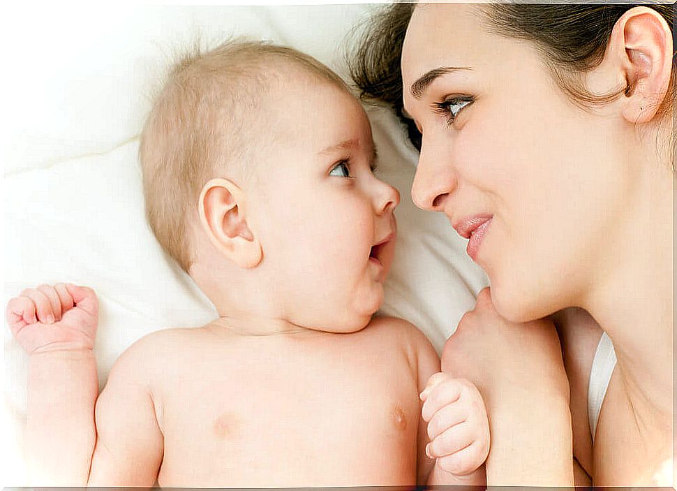 mother and baby looking each other in the eyes