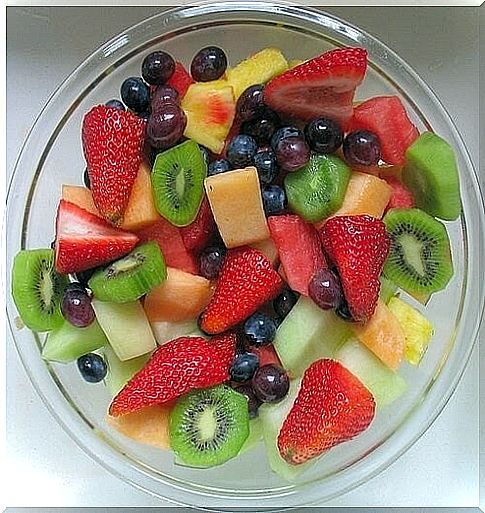 bowl of various fruits